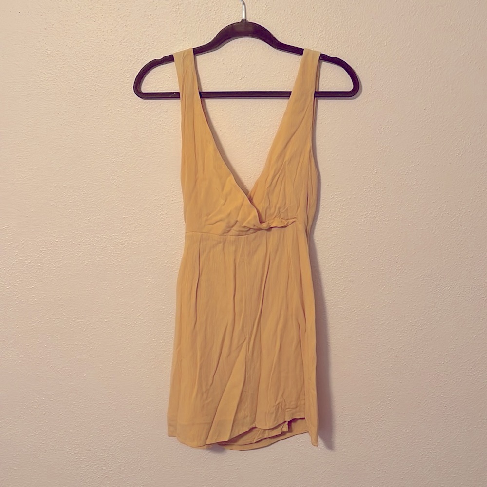 Amuse Society yellow dress size medium